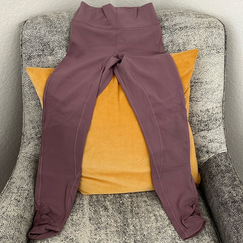 25” yoga pants with ruched bottom hem